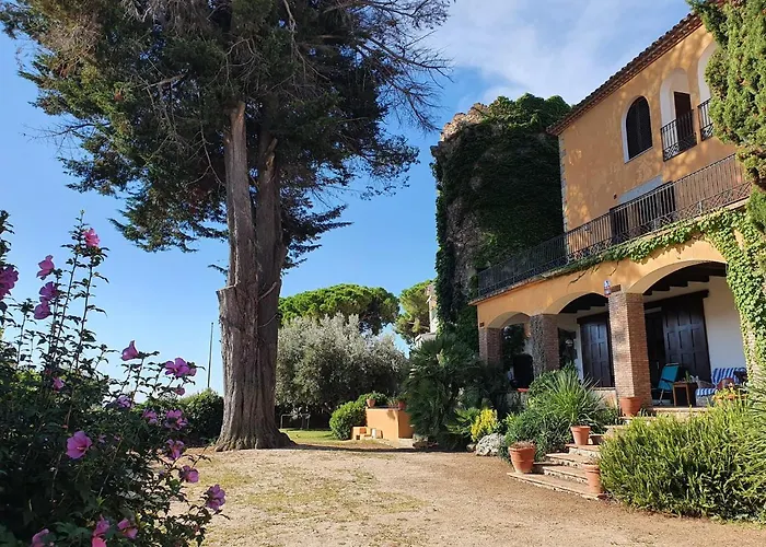 Medieval Tower & By The Sea Villa